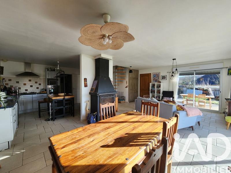 Maison - 159 m² - 7 pièces