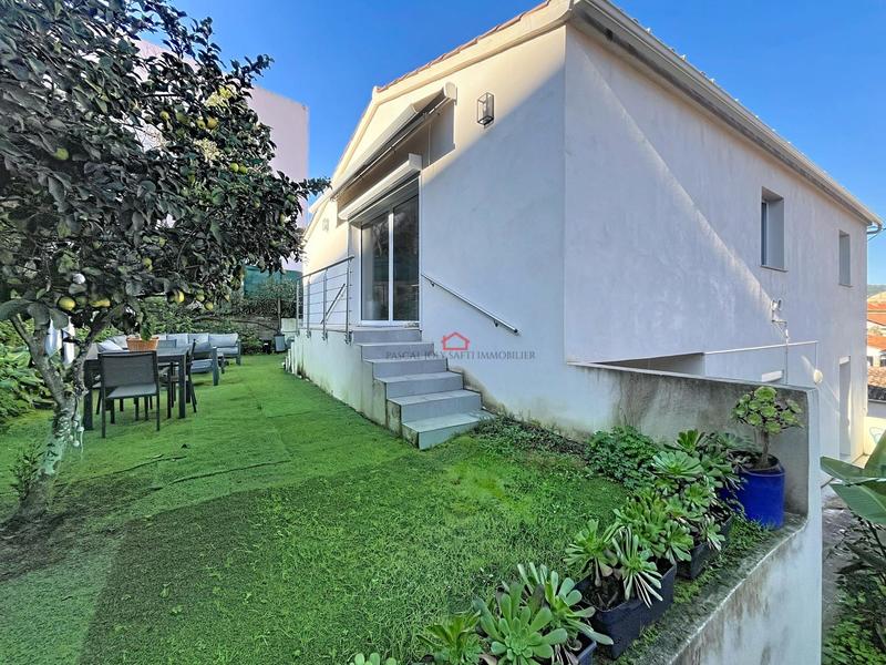 Maison - 155 m² - 4 pièces