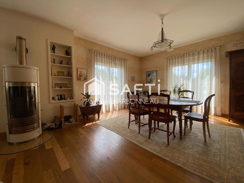 Maison - 310 m² - 10 pièces