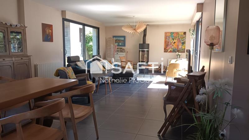 Maison - 182 m² - 6 pièces