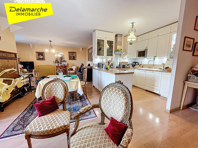 Appartement - 108 m² - 4 pièces