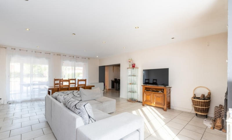 Maison - 135 m² - 5 pièces