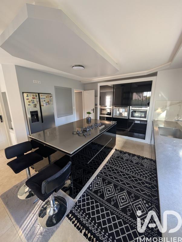 Maison - 115 m² - 4 pièces