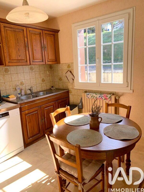 Maison - 95 m² - 5 pièces