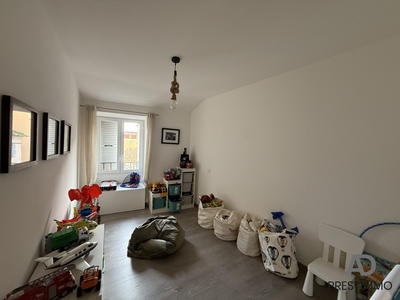 Appartement - 95 m² - 4 pièces