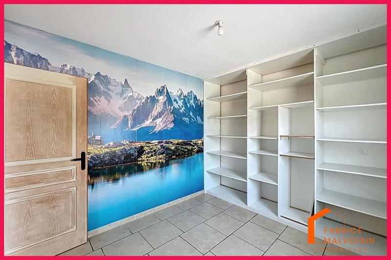 Maison - 330 m² - 12 pièces