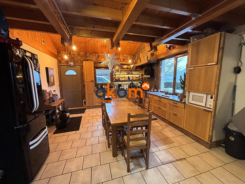 Maison - 510 m² - 20 pièces