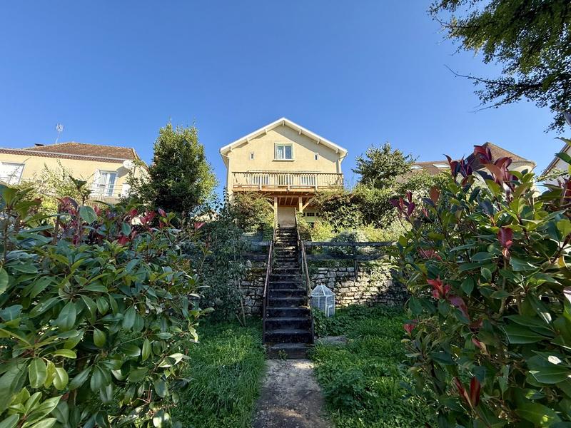 Maison - 130 m² - 6 pièces