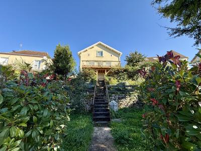 Maison - 130 m² - 6 pièces