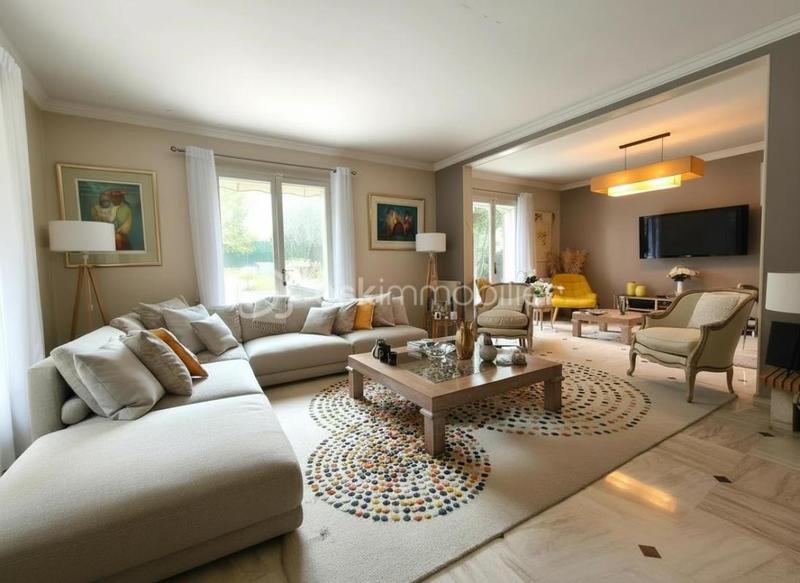 Maison - 154 m² - 8 pièces