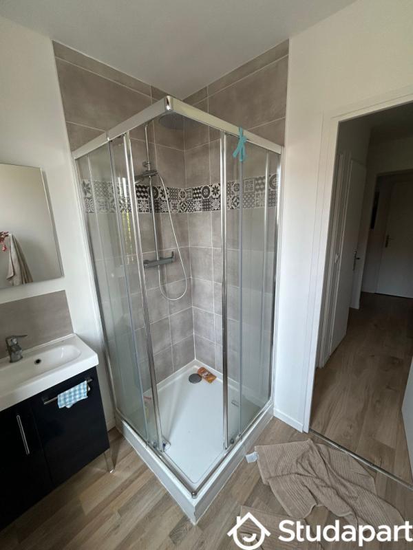 Chambre - 12 m² - 1 pièce