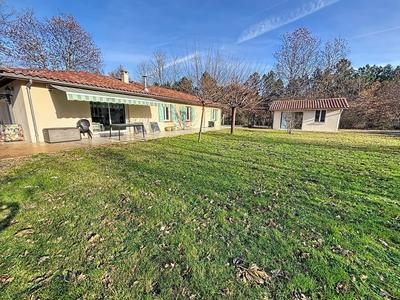 Maison - 97 m² - 5 pièces