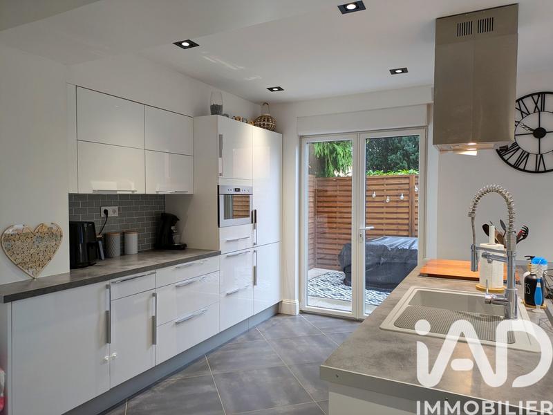 Maison - 85 m² - 4 pièces