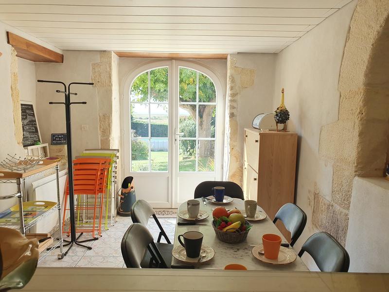 Maison - 261 m² - 9 pièces