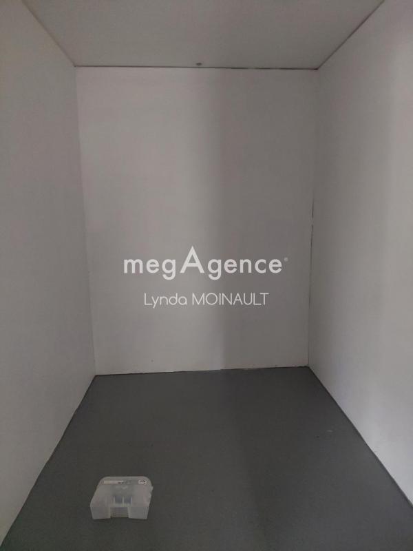 Local commercial - 147 m² - 6 pièces