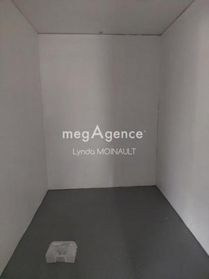 Local commercial - 147 m² - 6 pièces