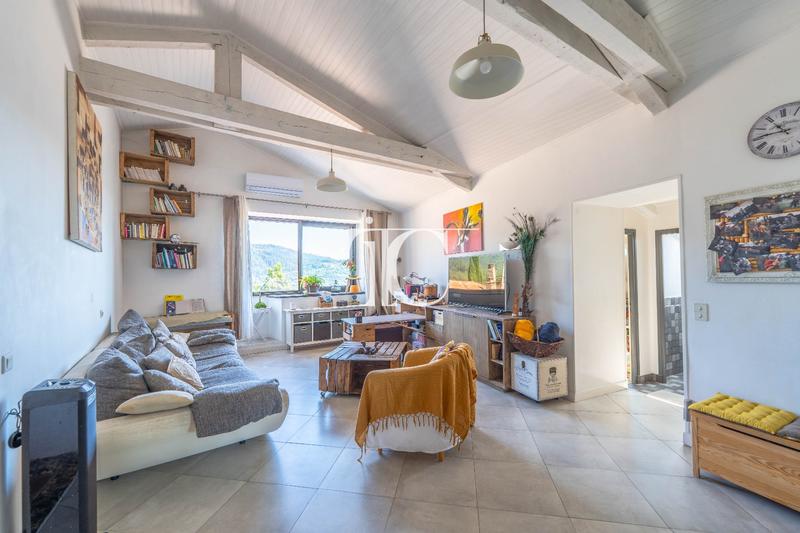 Maison de village - 274 m² - 9 pièces