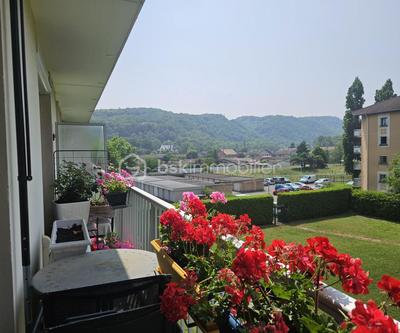 Appartement - 94 m² - 5 pièces