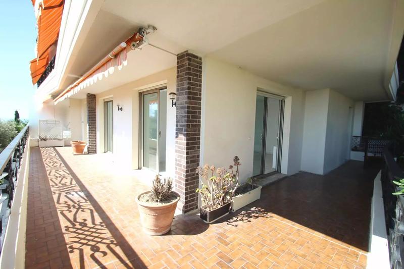 Appartement - 80 m² - 3 pièces