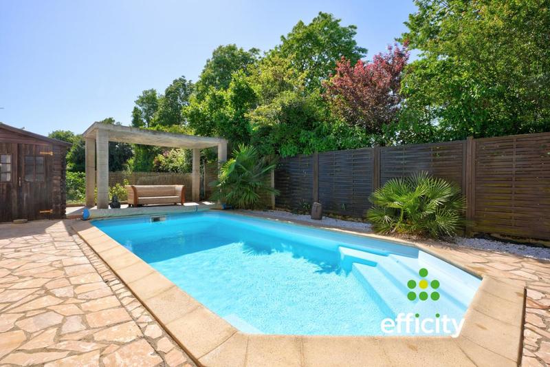 Maison - 200 m² - 7 pièces