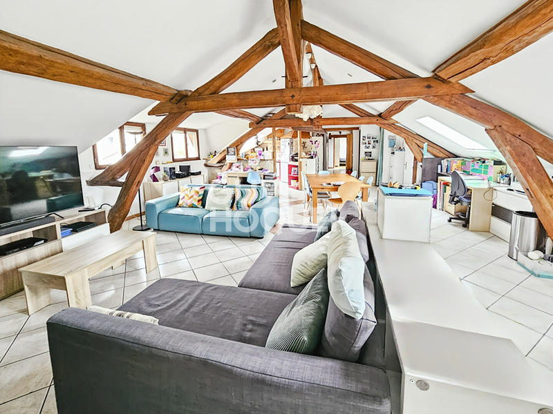 Appartement - 104 m² - 4 pièces