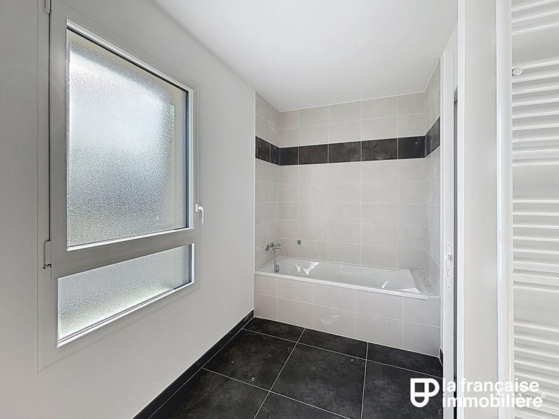 Maison - 136 m² - 6 pièces