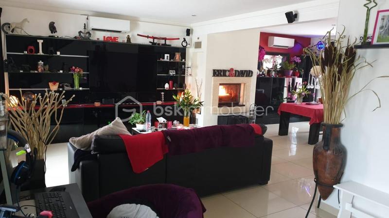 Maison traditionnelle - 107 m² - 5 pièces