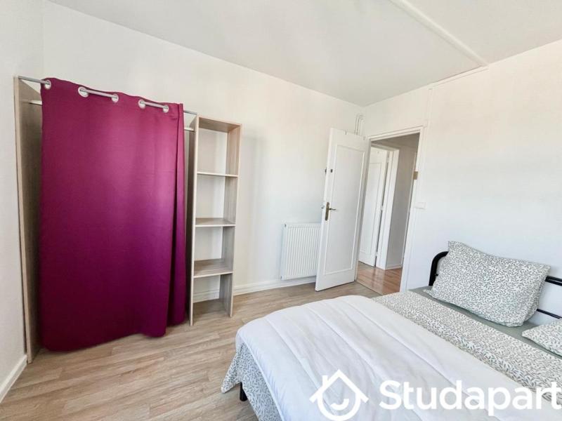 Chambre - 10 m² - 1 pièce