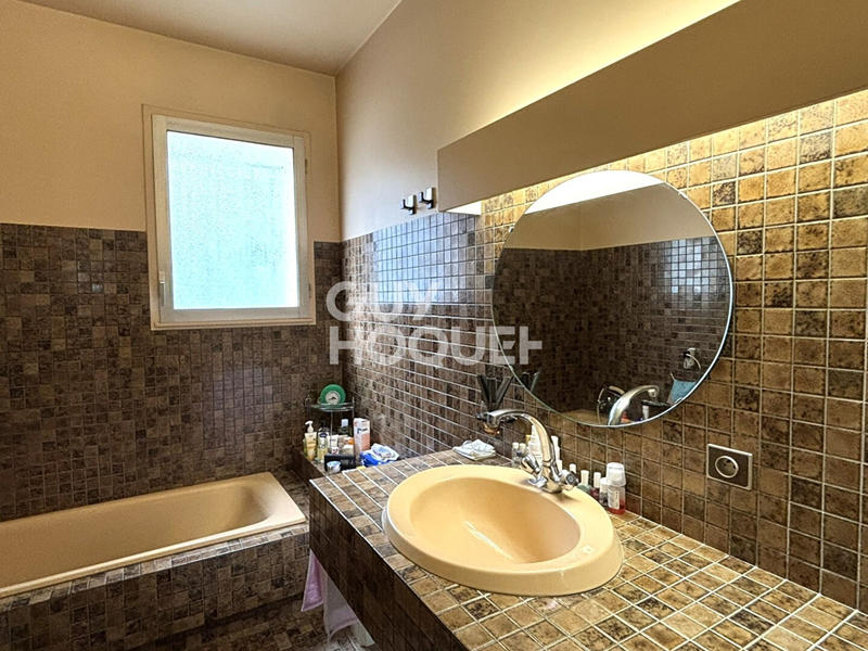 Maison - 190 m² - 6 pièces