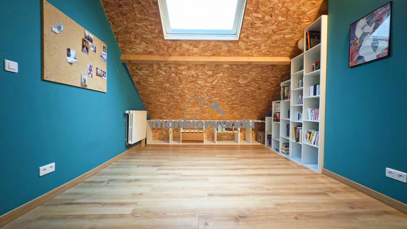 Maison - 99 m² - 5 pièces