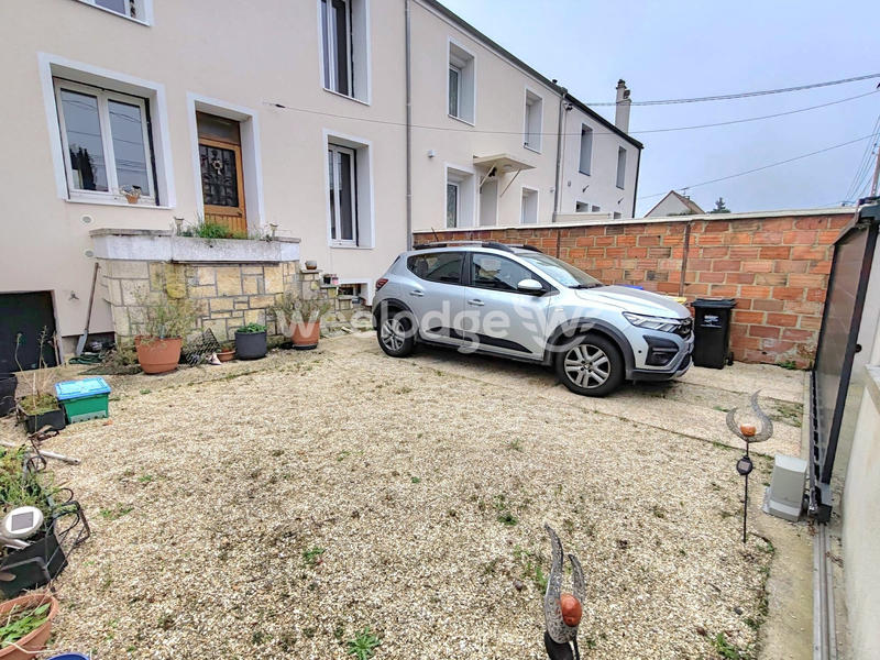 Maison - 95 m² - 4 pièces