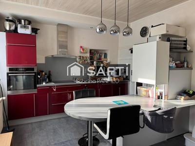 Maison - 167 m² - 8 pièces