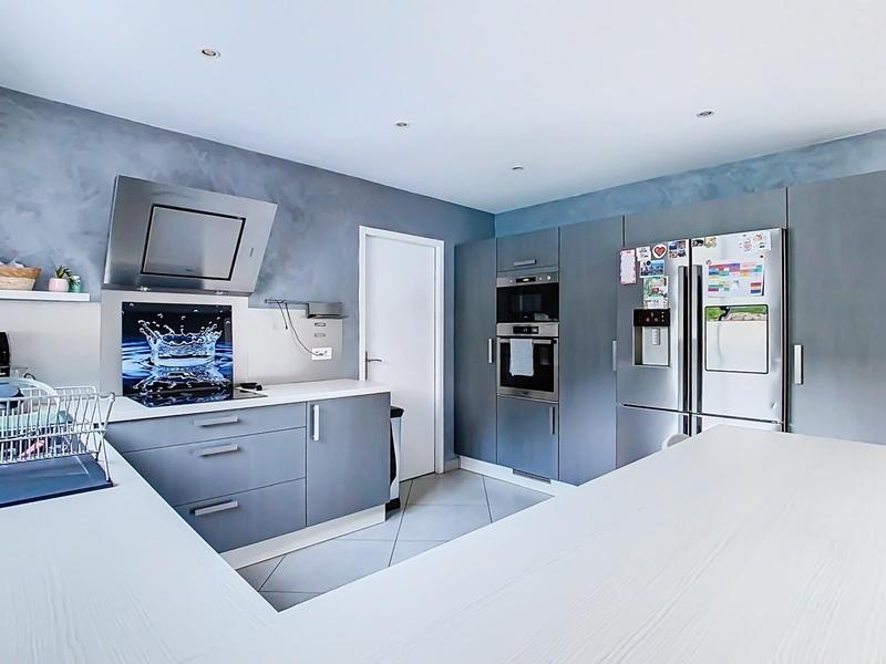 Maison - 145 m² - 5 pièces