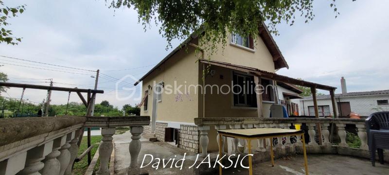 Maison traditionnelle - 66 m² - 5 pièces