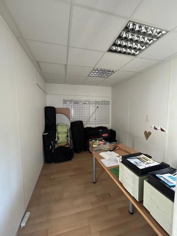 Local commercial - 103 m² - 3 pièces