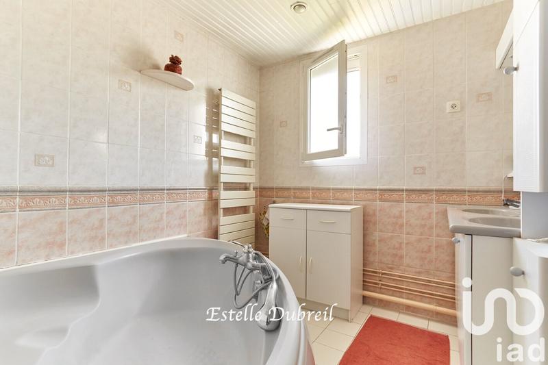 Maison - 127 m² - 7 pièces