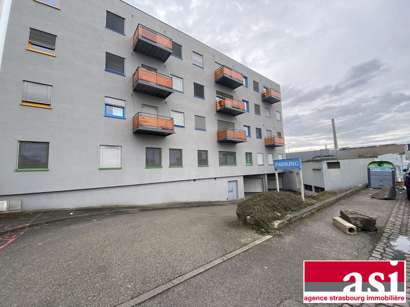 Parking / Garage - 10 m²