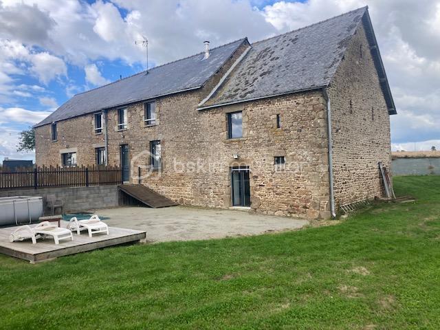 Fermette - 296 m² - 8 pièces