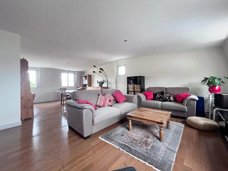 Appartement - 99 m² - 5 pièces