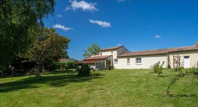 Maison - 139 m² - 6 pièces