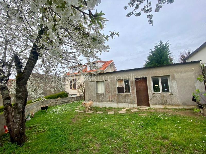 Maison - 95 m² - 5 pièces