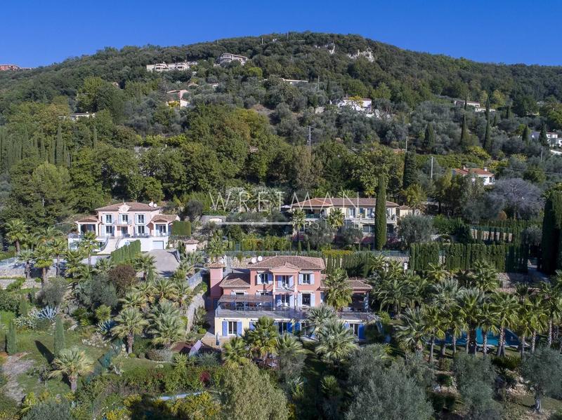 Villa - 400 m² - 10 pièces