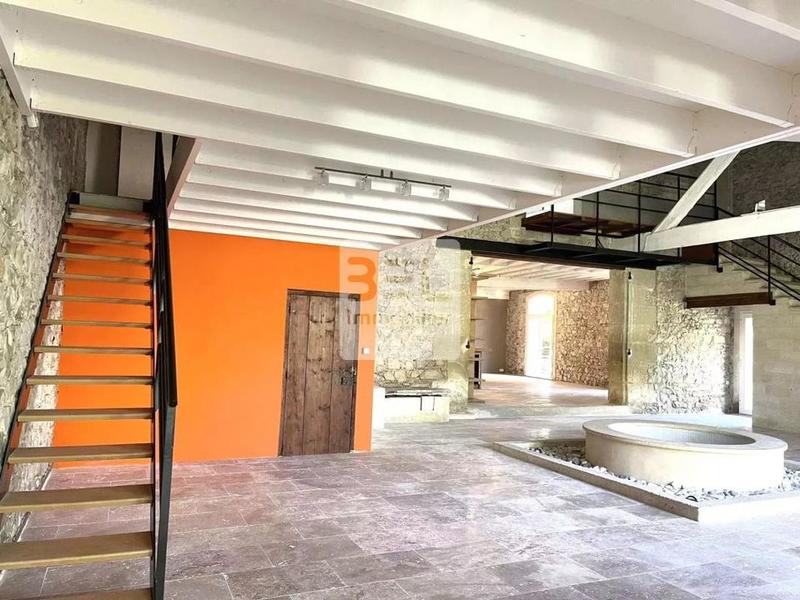 Maison chambre d'hôtes - 354 m² - 9 pièces