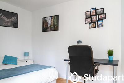Chambre - 10 m² - 1 pièce