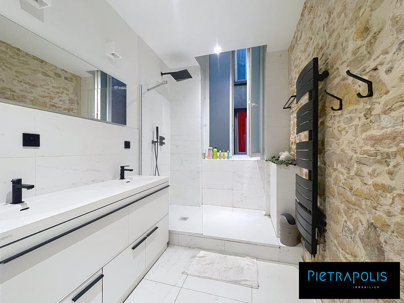 Appartement - 87 m² - 5 pièces