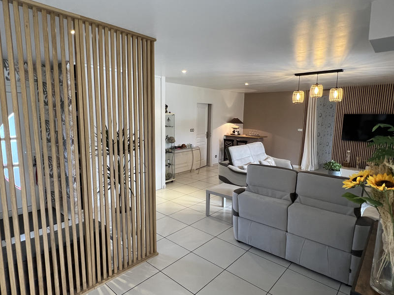 Maison - 180 m² - 8 pièces