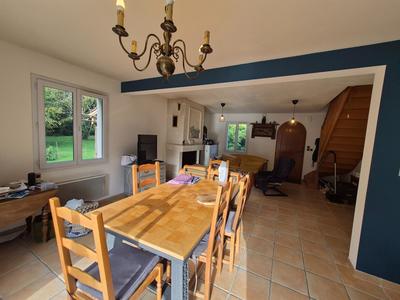 Maison - 110 m² - 6 pièces