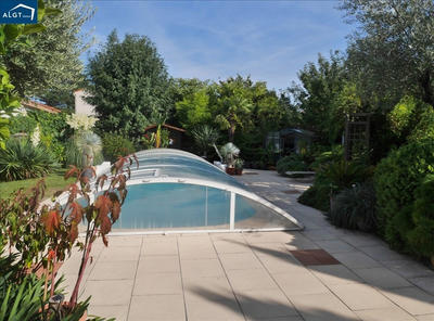 Villa - 175 m² - 6 pièces