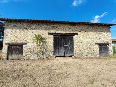 Grange - 130 m² - 1 pièce