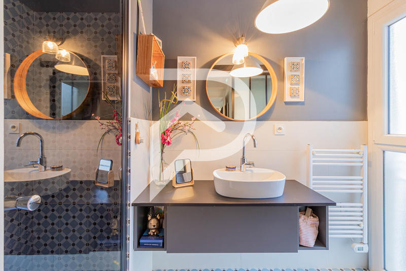 Appartement - 96 m² - 4 pièces